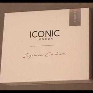 Iconic eyebrow cushion